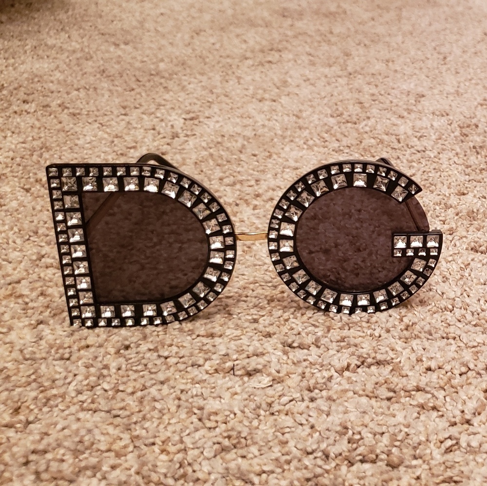 Sunglasses set of 2
